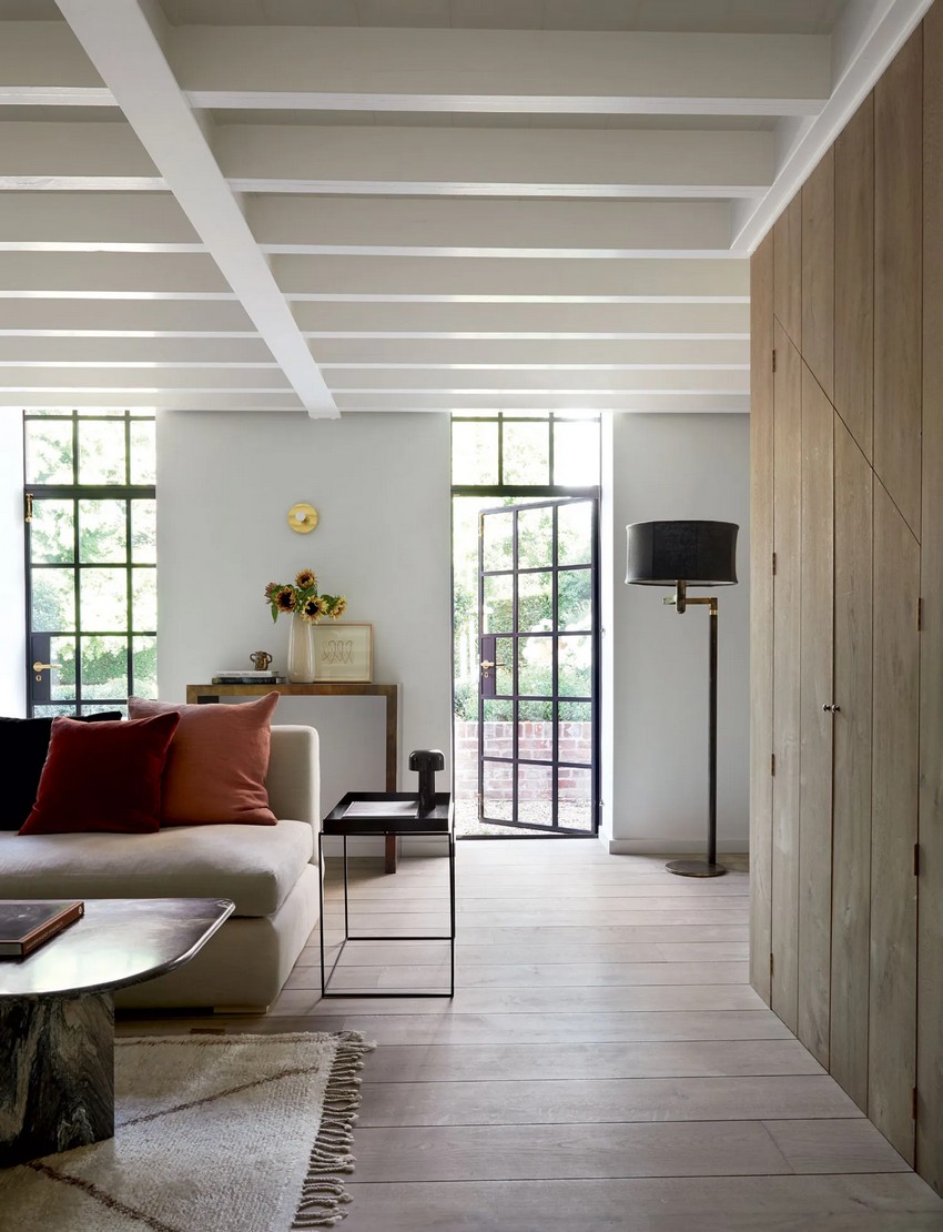 Столики-подносы