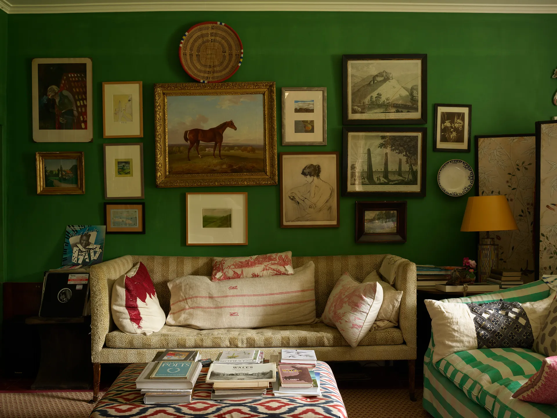 Гостиная мечты: 103 стильных решения, которые украсят любой интерьер картинка Гостиная