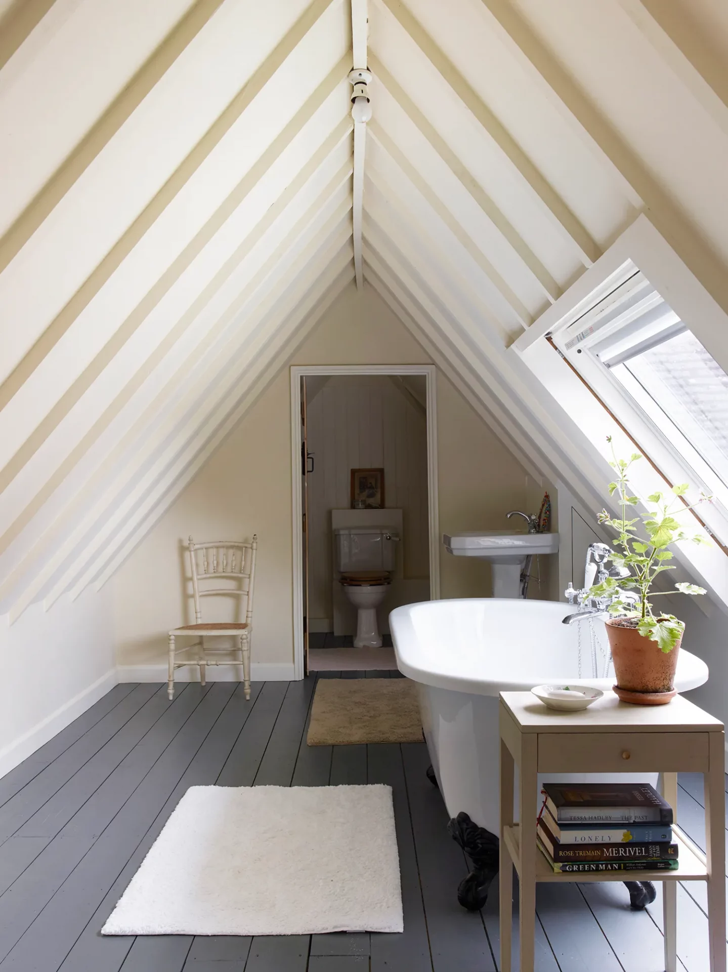 Сказочно красивый дом приходского священника на окраине деревни в Дорсете