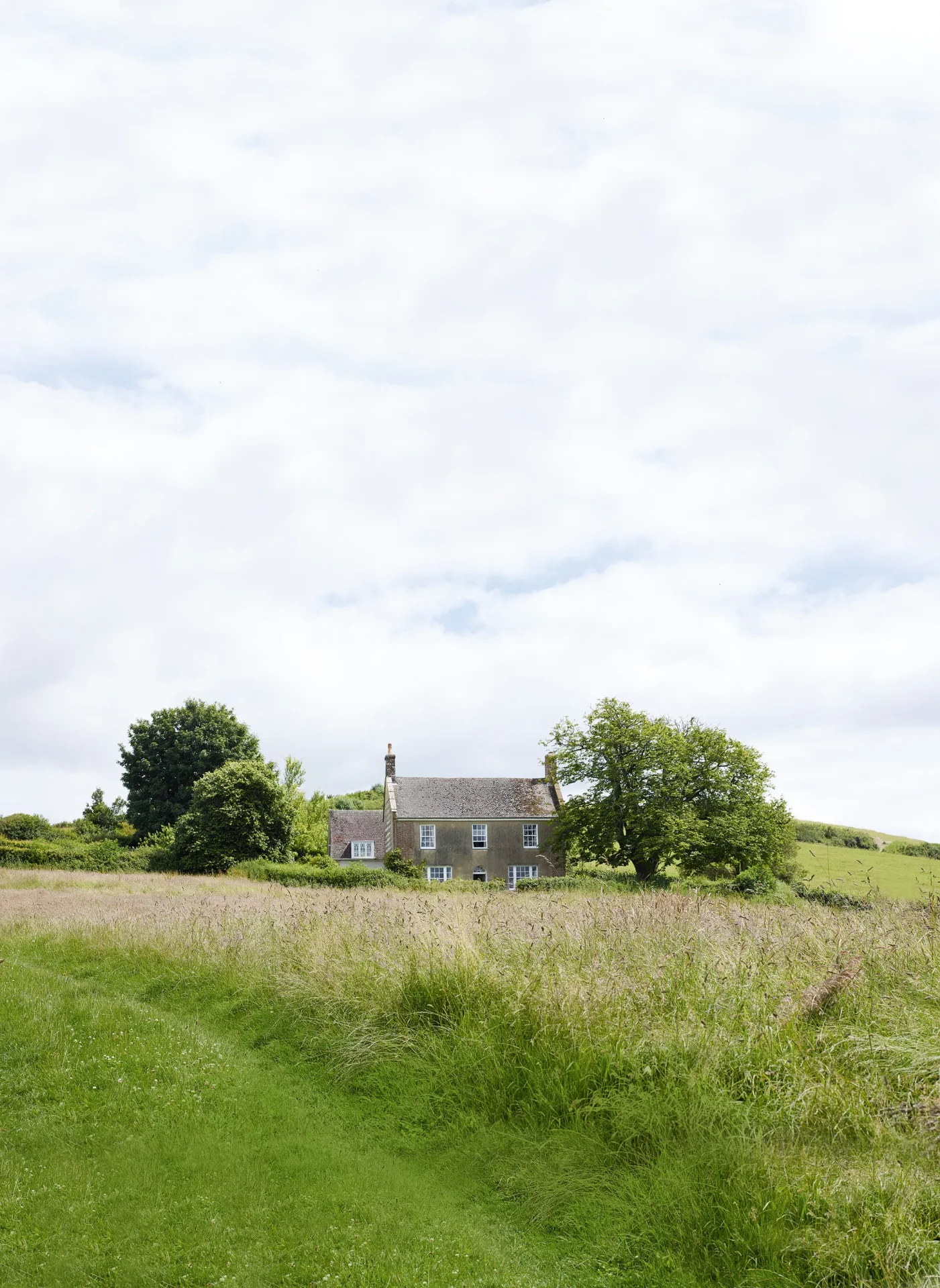 Сказочно красивый дом приходского священника на окраине деревни в Дорсете