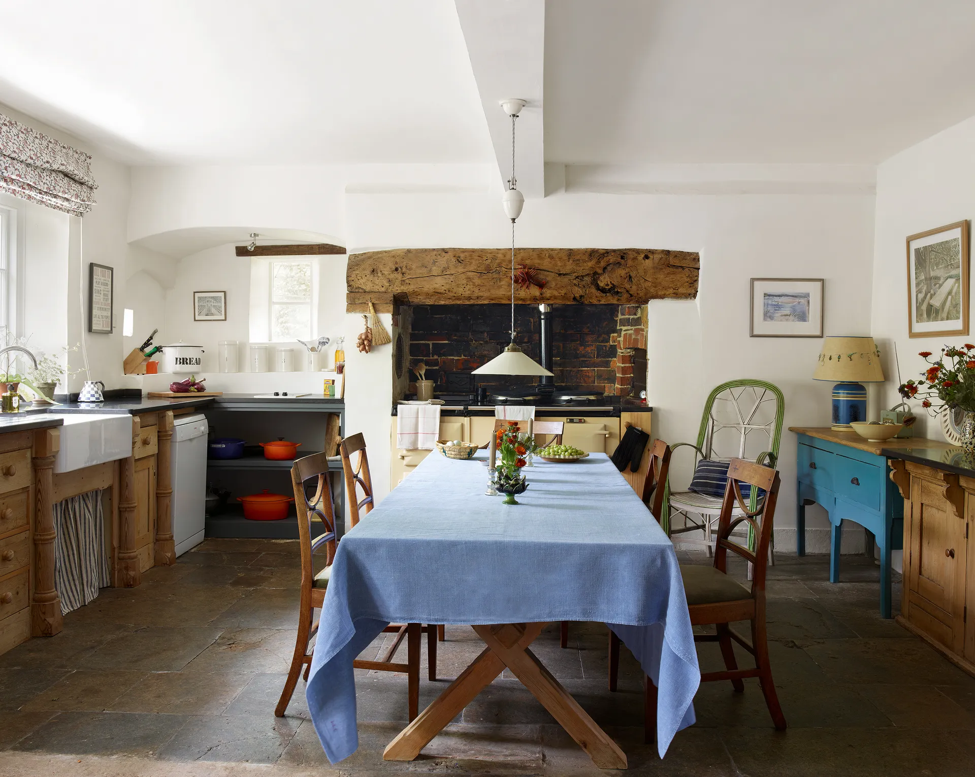 Сказочно красивый дом приходского священника на окраине деревни в Дорсете