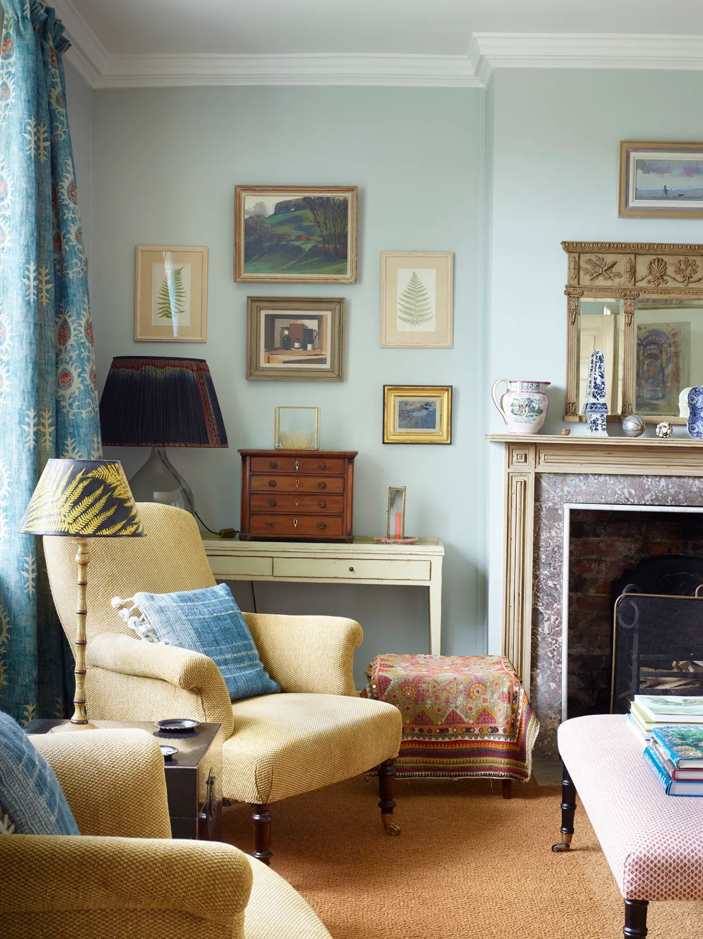 Сказочно красивый дом приходского священника на окраине деревни в Дорсете