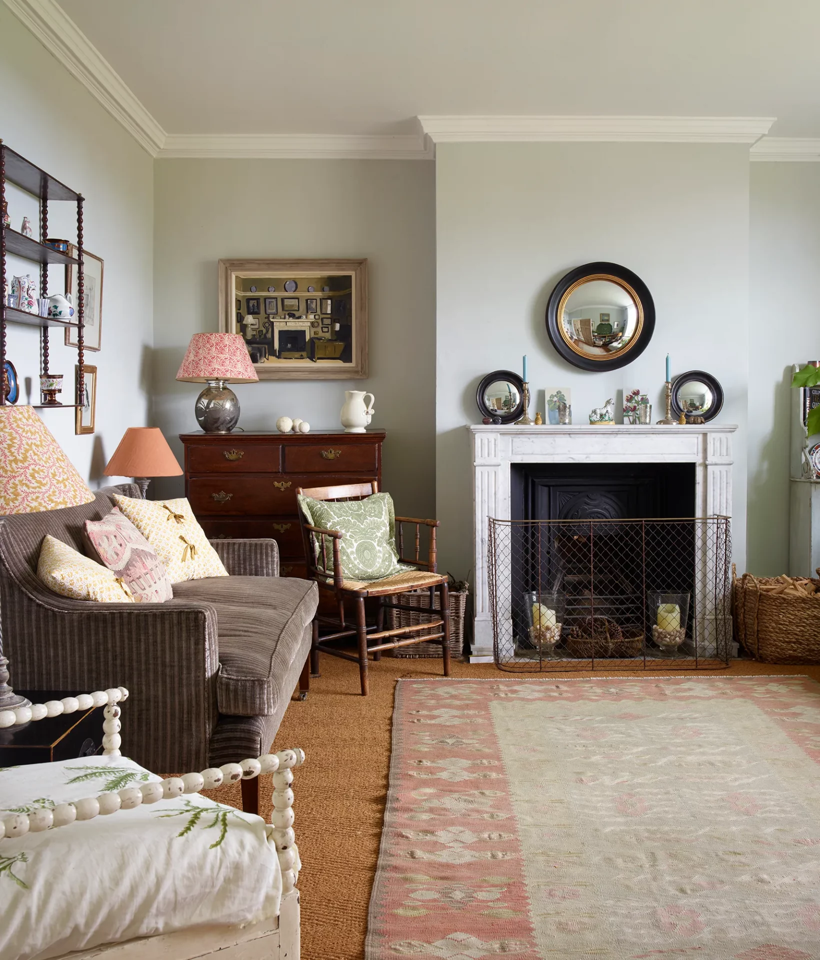 Сказочно красивый дом приходского священника на окраине деревни в Дорсете фото