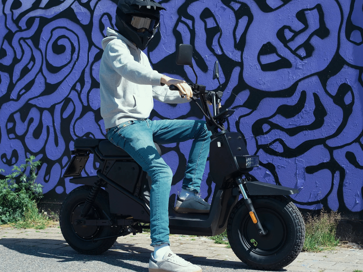 Неожиданный поворот: Аудиобренд Teenage Engineering выпускает электрический скутер