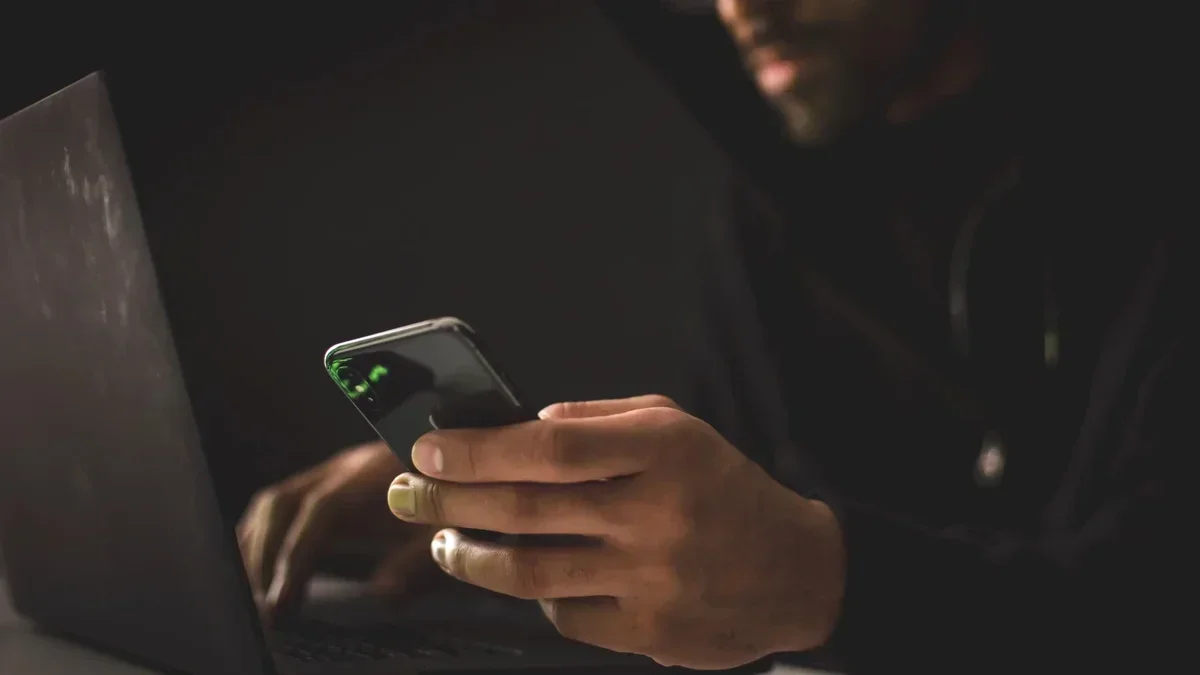 412592JS-перенаправление: как SVG-файлы крадут ваши данные