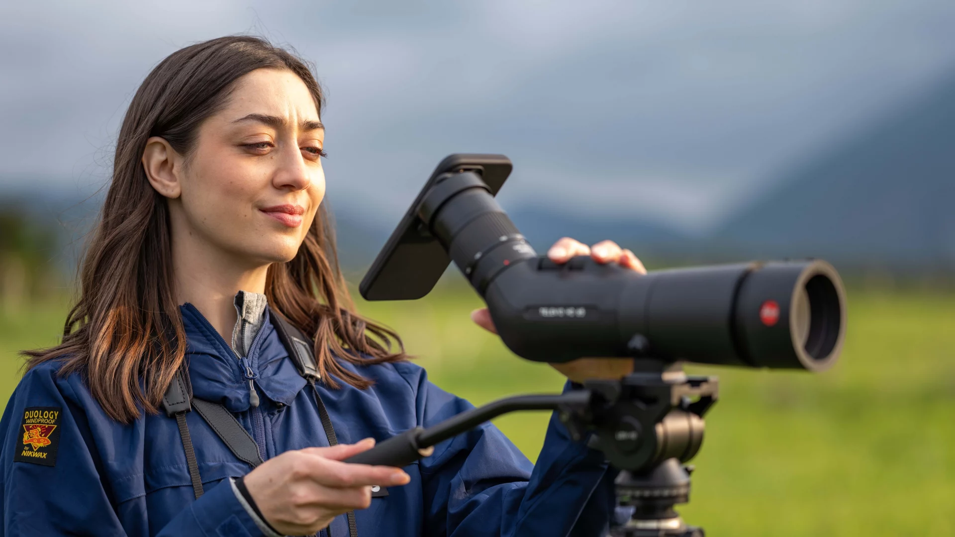 Новые зрительные трубы Leica с ультраяркой оптикой и стильным дизайном картинка Новые зрительные трубы Leica с ультраяркой оптикой и стильным дизайном