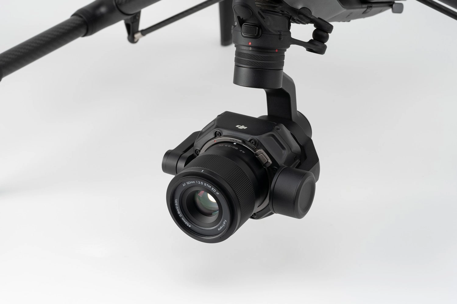 Viltrox выпускает первый дрон-объектив для DJI картинка Viltrox выпускает первый дрон-объектив для DJI