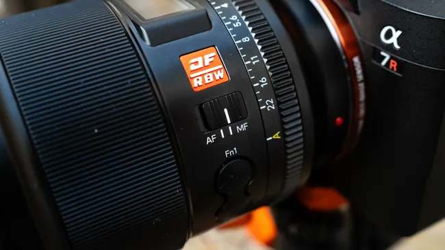 Обзор Viltrox AF 16 mm f/1.8 FE: мастхэв для пейзажной и астрофотографии картинка Viltrox AF 16 mm f1.8 FE