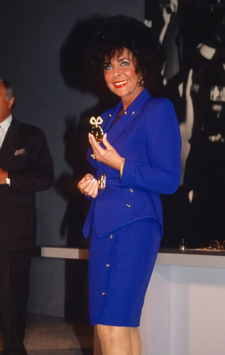 "White Diamonds" от Элизабет Тейлор