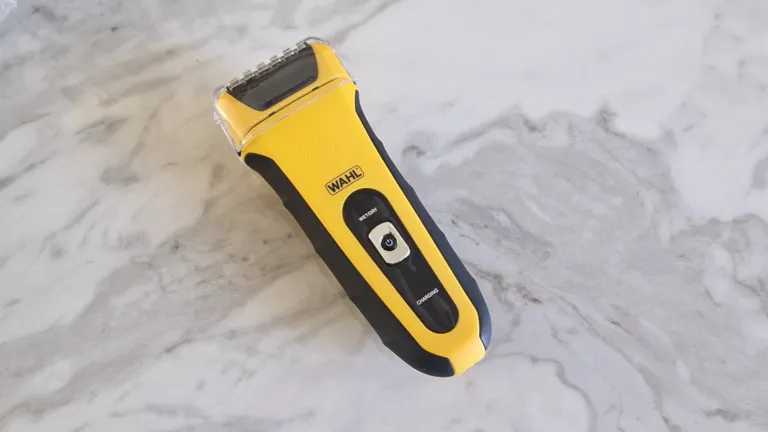 Wahl Lifeproof Shaver
