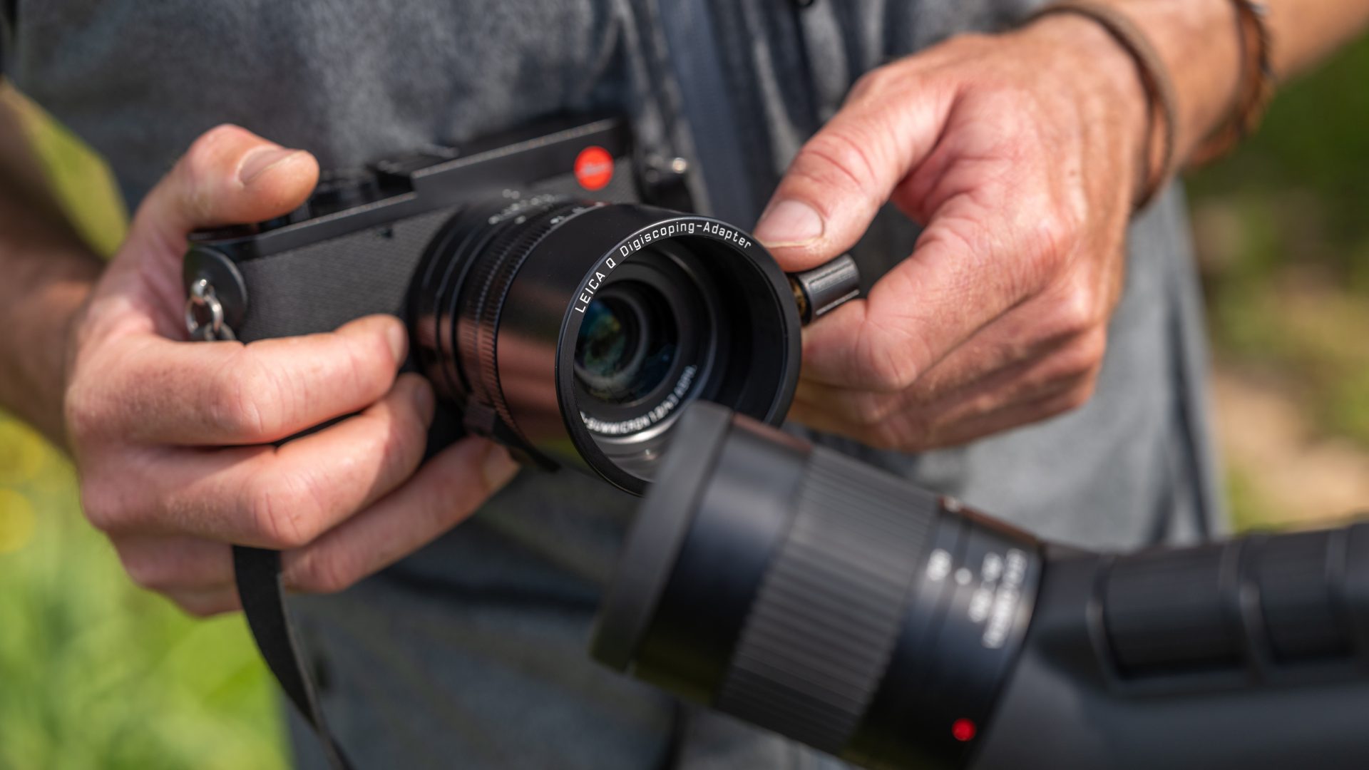 Новые зрительные трубы Leica с ультраяркой оптикой и стильным дизайном картинка Новые зрительные трубы Leica с ультраяркой оптикой и стильным дизайном