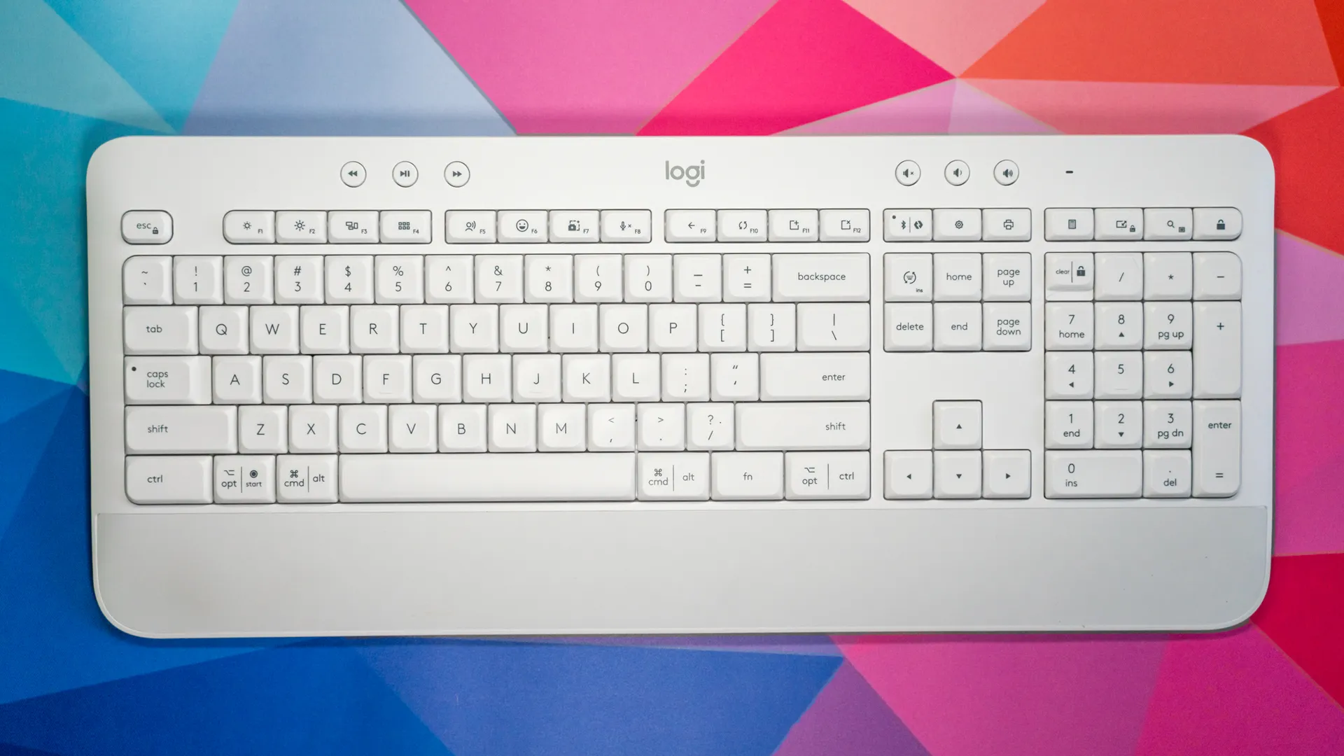 Обзор Logitech Signature K650: комфортная клавиатура для дома и офиса