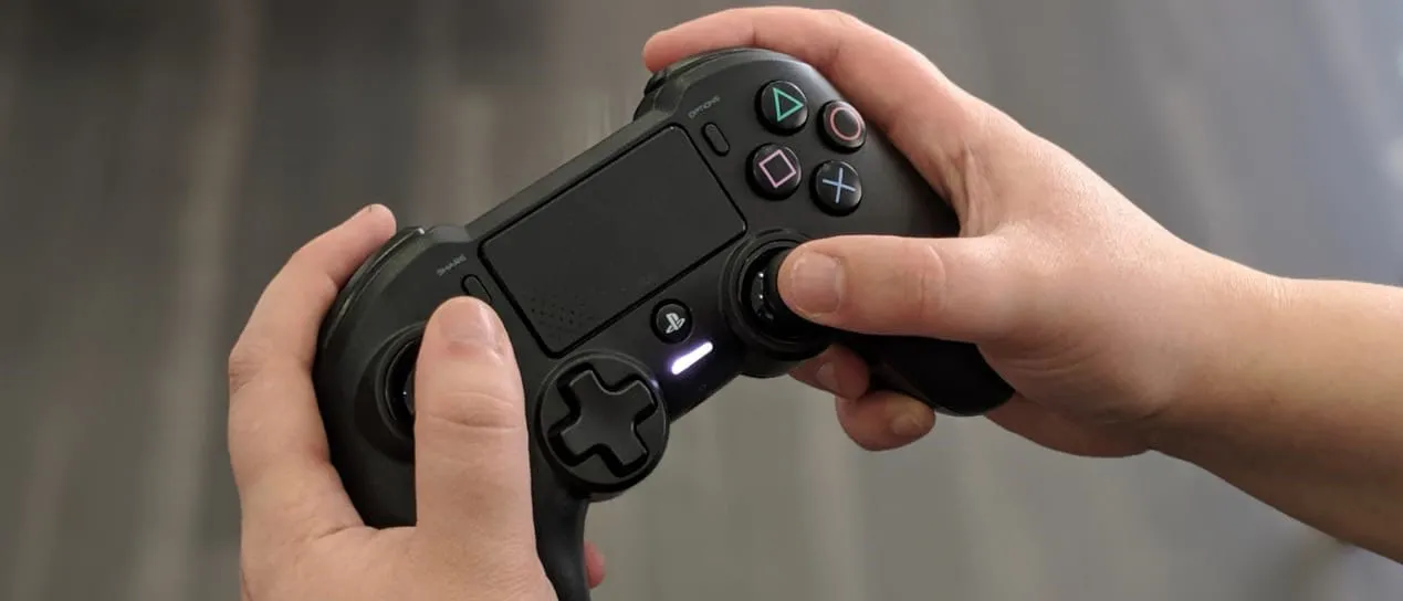 Обзор беспроводного контроллера Nacon Asymmetric: для фанатов Xbox