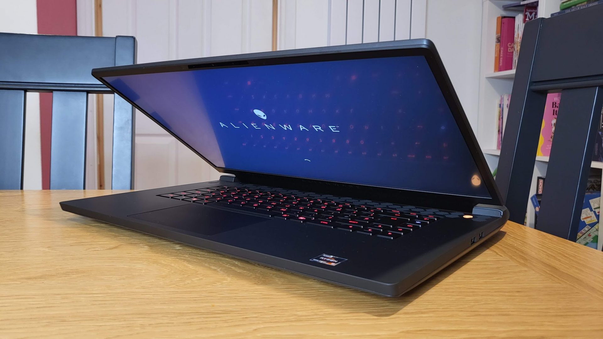 Alienware m17 R5