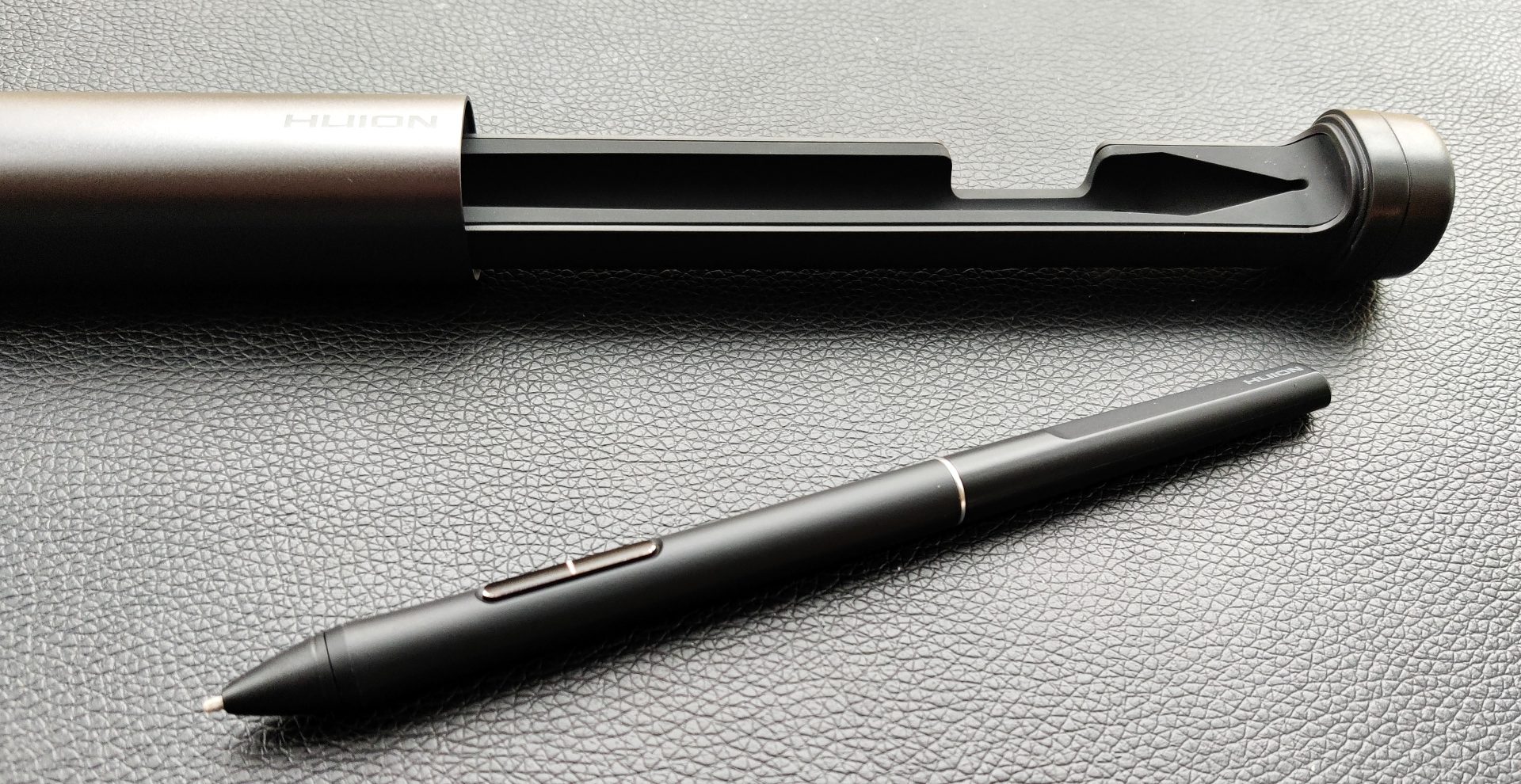 Huion Kamvas Studio 16