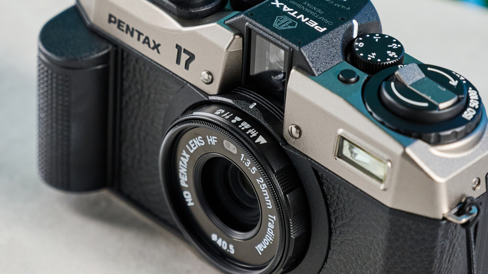 Pentax 17