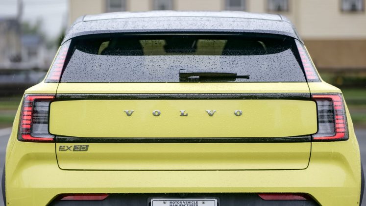 Volvo EX30