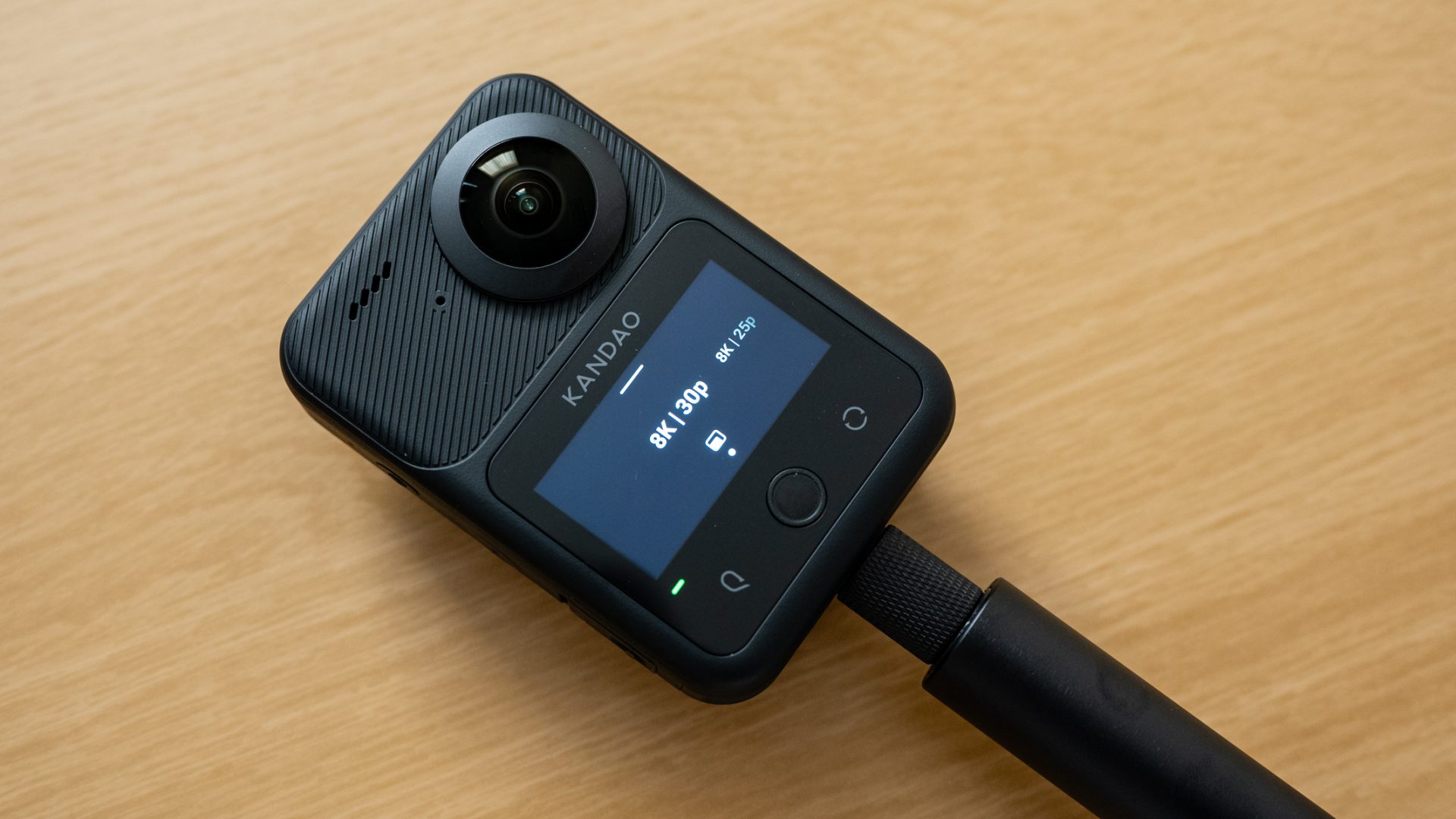 Обзор Kandao QooCam 3 Ultra: 360-градусная 8K-камера картинка Kandao QooCam 3 Ultra