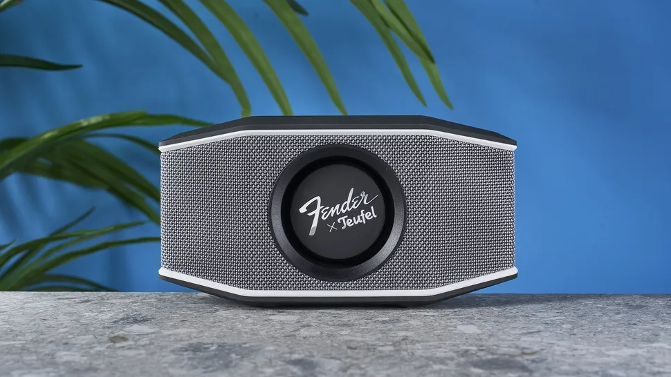 Fender x Teufel Rockster Go 2-10