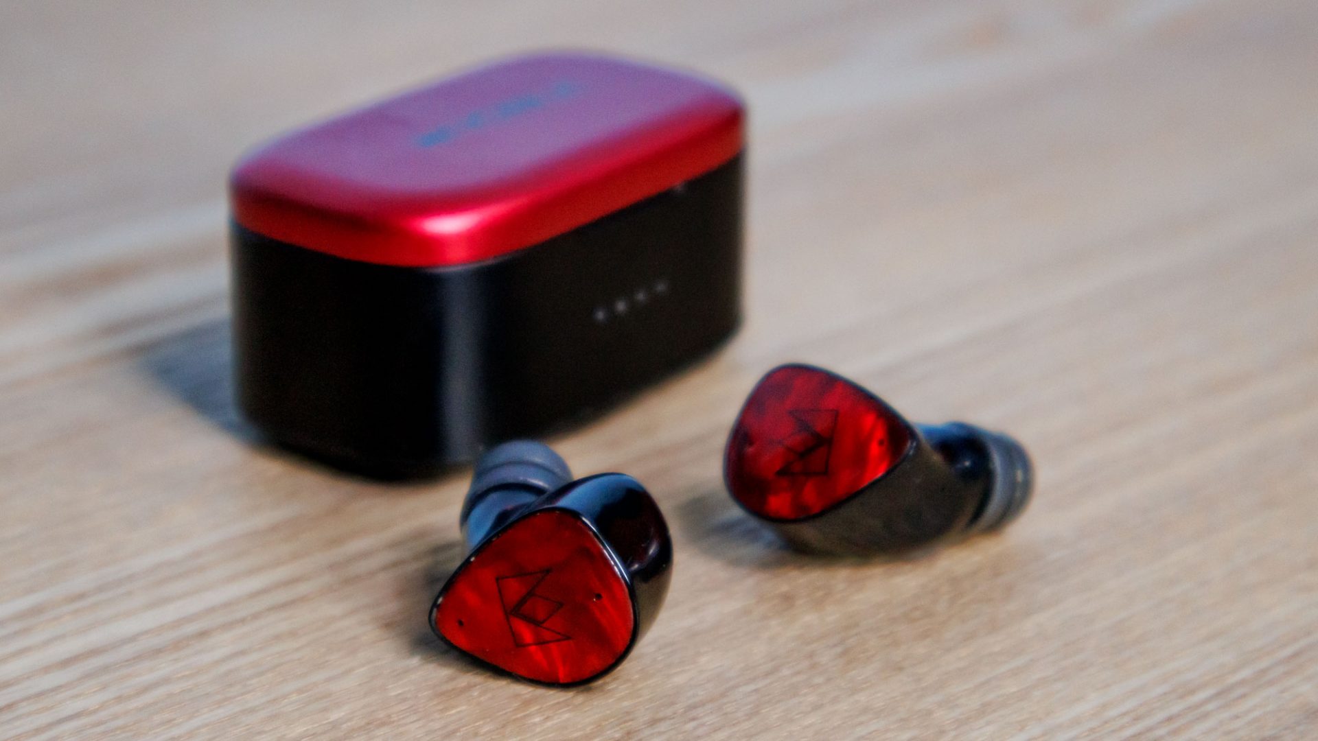 イヤホン Fokus Amadeus NOBLE AUDIO Noble Audio FoKus Amadeus True Wireless Earbuds - AV One
