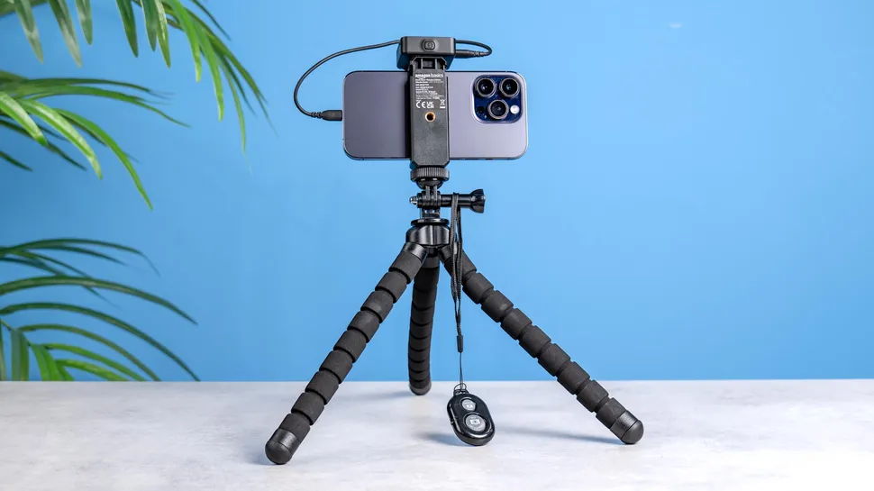 Amazon Basics Portable Tripod