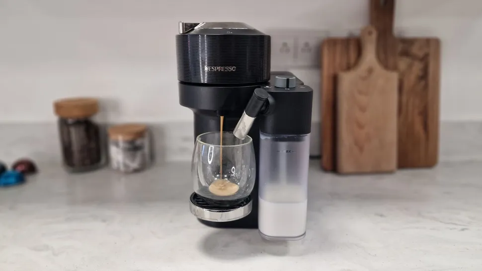Nespresso Vertuo Lattissima-2