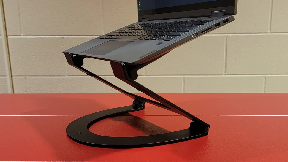 Как выбрать подставку для ноутбука? картинка Twelve South Curve Flex Laptop Stand-5