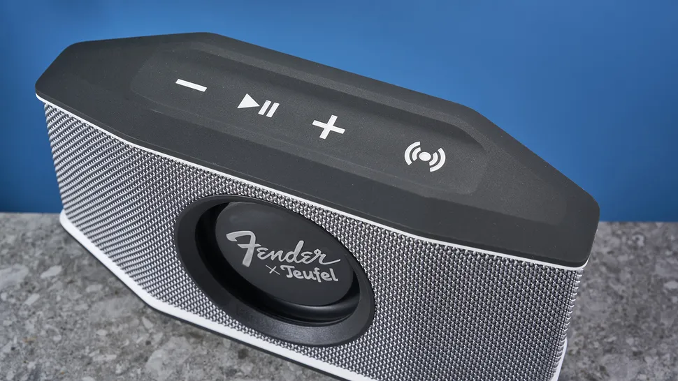 Fender x Teufel Rockster Go 2-2