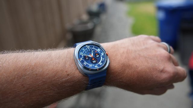 Galaxy Watch Ultra 2025: дорогая ошибка?