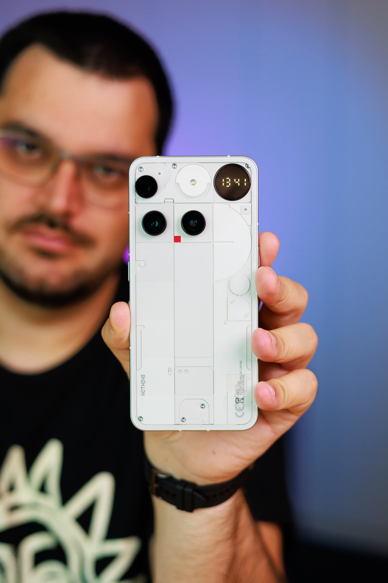 Nothing Phone в центре скандала: обвинения в подделке фото с камеры