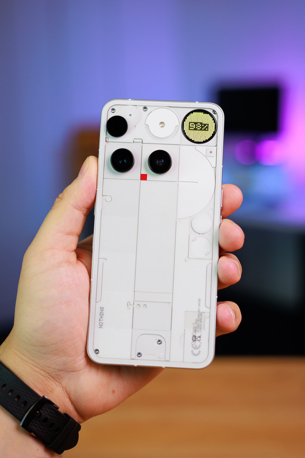 Nothing Phone в центре скандала: обвинения в подделке фото с камеры