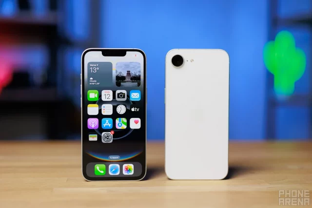 iPhone 16e OnePlus совершает странный шаг назад, и это может стать неожиданной победой для пользователей iPhone