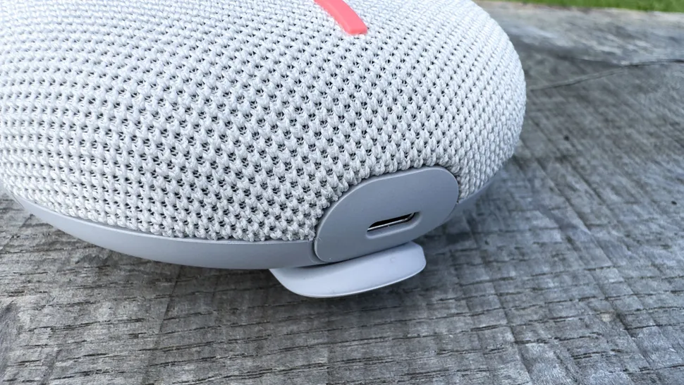 Ultimate Ears Miniroll-5