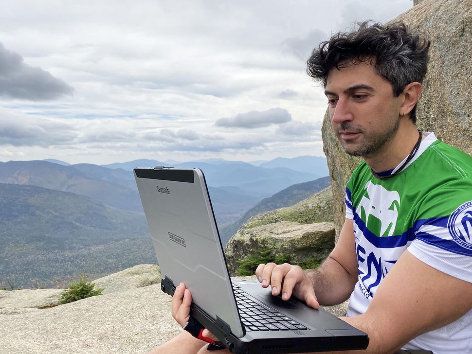 Лучшие ноутбуки с возможностью апгрейда 2025 года-4