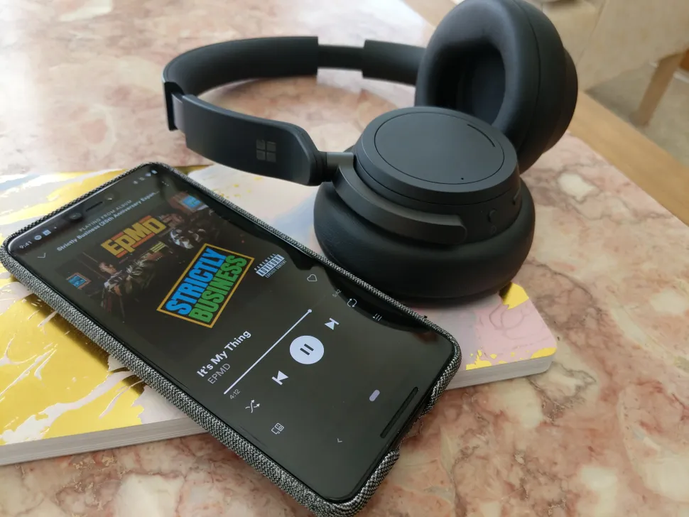 Microsoft Surface Headphones 2-6