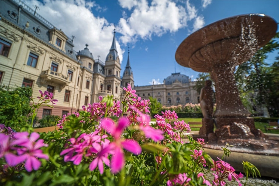 Китайцы опять чудят: 7Artisans выкатили фуллфрейм-объективы за копейки