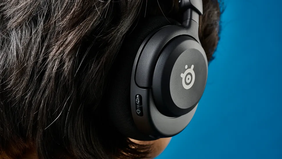 SteelSeries Arctis Nova 5-7