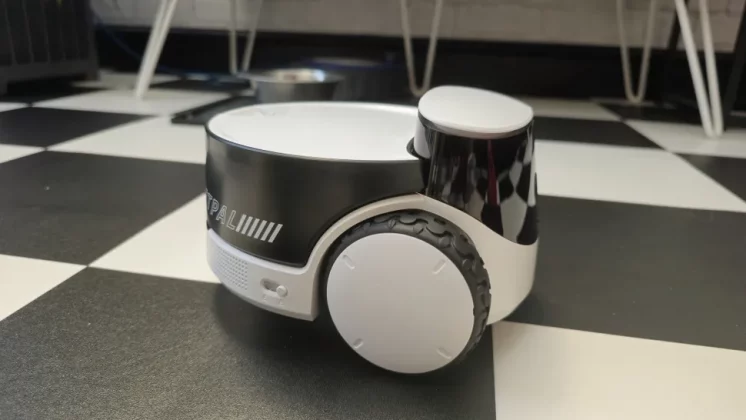 Enabot ROLA PetPal-8