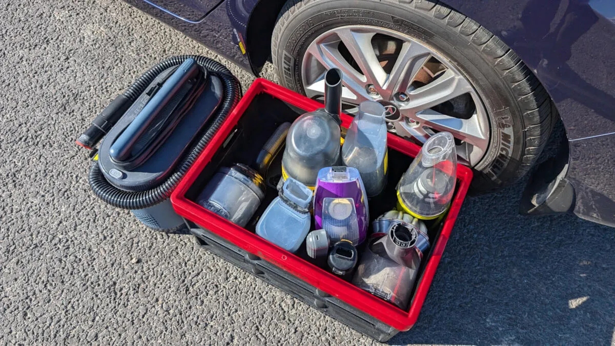 Лучшие автомобильные пылесосы-4