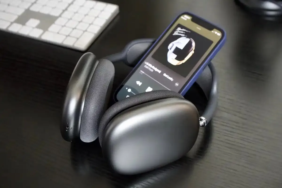 Грядут новые AirPods Pro Max — готовьте кошельки! картинка AirPods Pro Max: все слухи о новинке Apple!