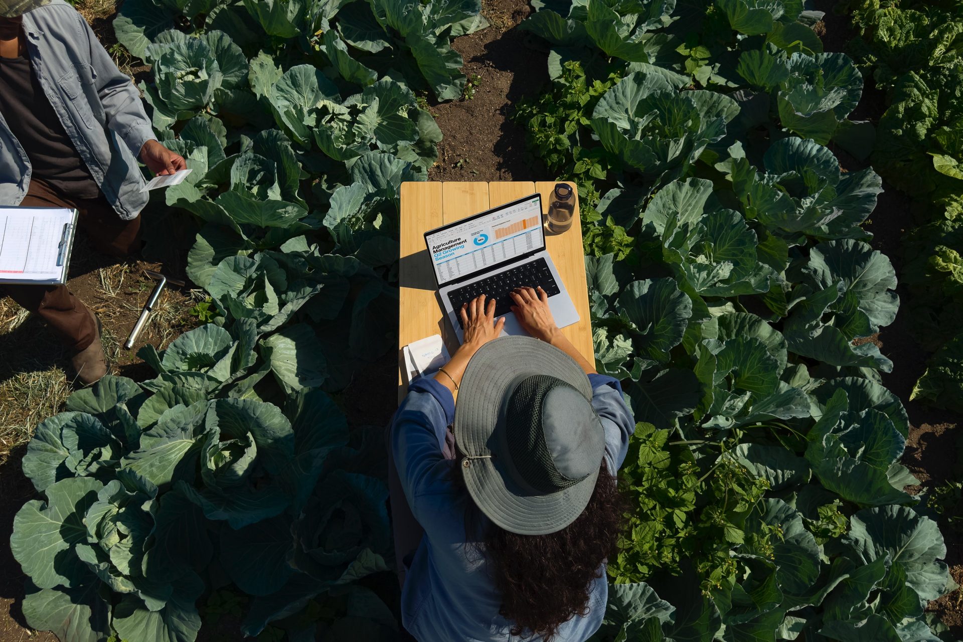 MacBook Pro с OLED: грядёт долгожданное обновление картинка MacBook Pro с OLED: грядёт долгожданное обновление