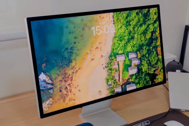 Apple Studio Display