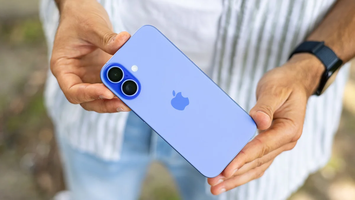 438583План Apple прост: iPhone 17e будут покупать, потому что он самый дешевый, а не потому что он лучший