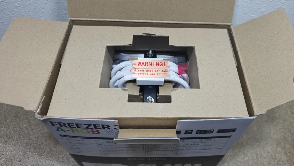 Arctic Freezer 36 White ARGB