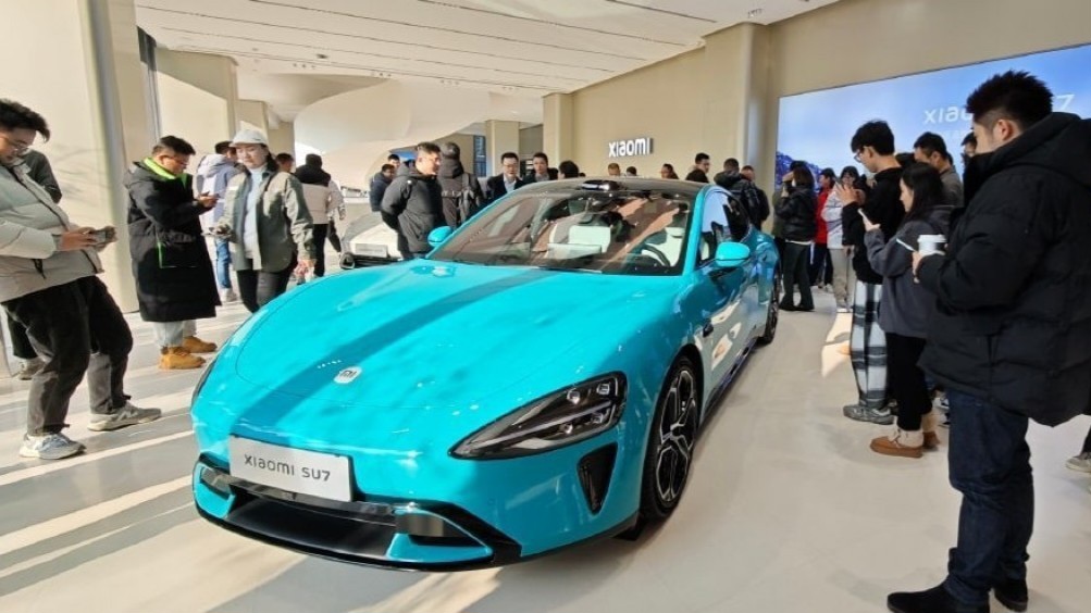 Xiaomi бросает вызов Tesla: китайский гигант подтвердил выход своих электромобилей на рынок Европы в 2027 году