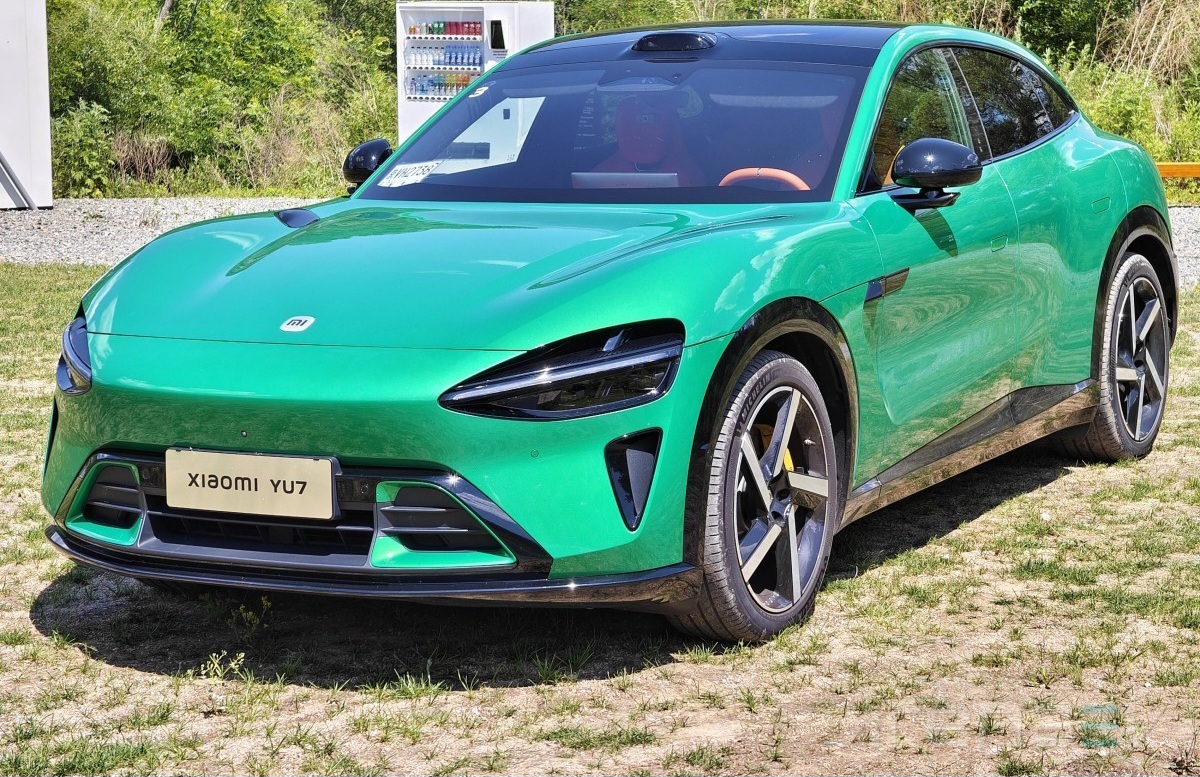 Xiaomi бросает вызов Tesla: китайский гигант подтвердил выход своих электромобилей на рынок Европы в 2027 году