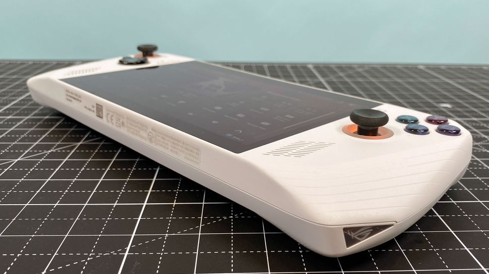 Asus ROG Ally (Z1 Extreme) обзор портативной консоли