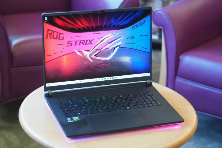 Asus ROG Strix Scar 18