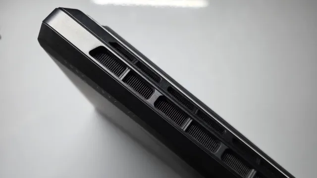 Asus ROG Strix Scar 18