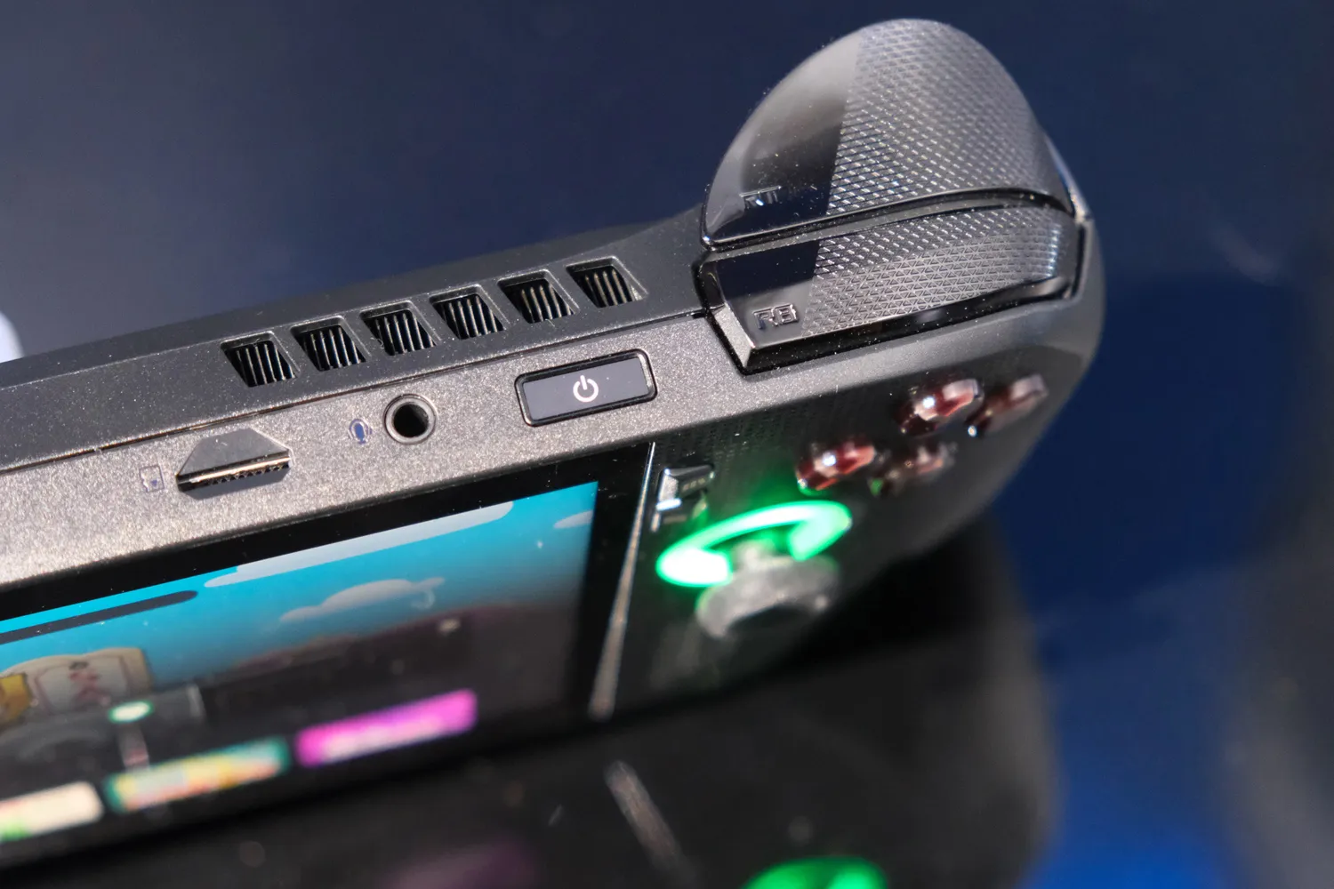 Asus ROG Ally X: почему это лучший портативный ПК для игр от Xbox картинка Asus ROG Ally X: почему это лучший портативный ПК для игр от Xbox